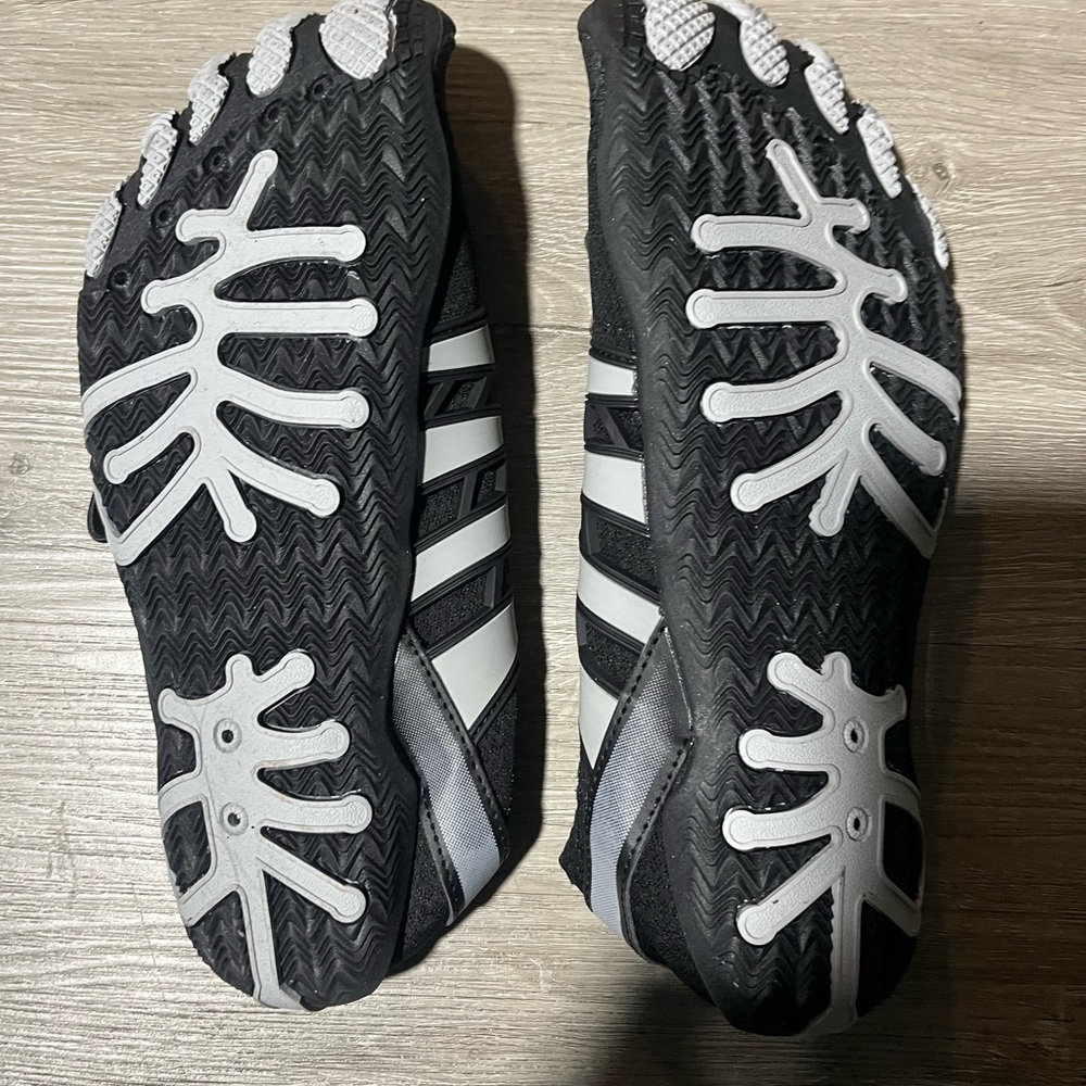 Unisex Black and Gray Grounding Sneakers